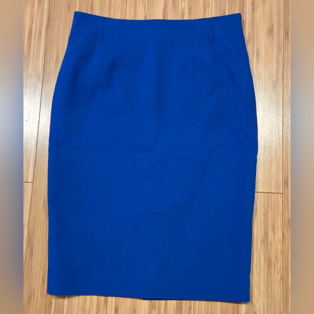 Elegant Blue Pencil Skirt